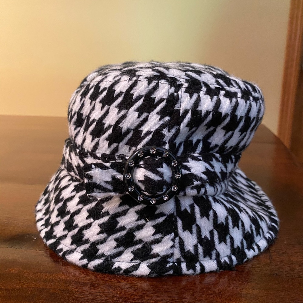 Hat - Picture 2 of 2